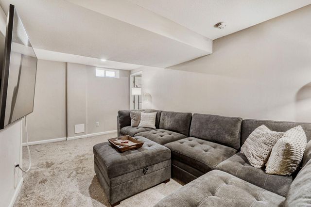 1710 Minnesota Lane N, Plymouth, MN 55447