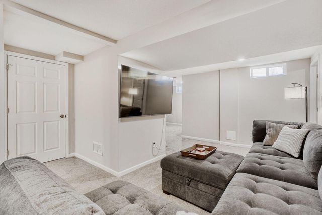 1710 Minnesota Lane N, Plymouth, MN 55447