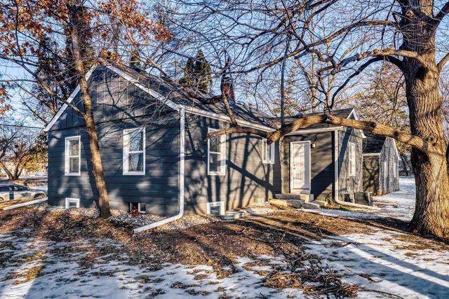 1710 Minnesota Lane N, Plymouth, MN 55447