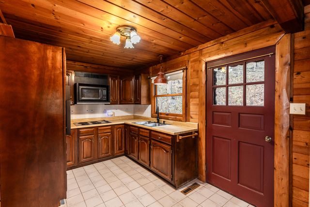 9530 Lower River Road, Burlington, KY 41005