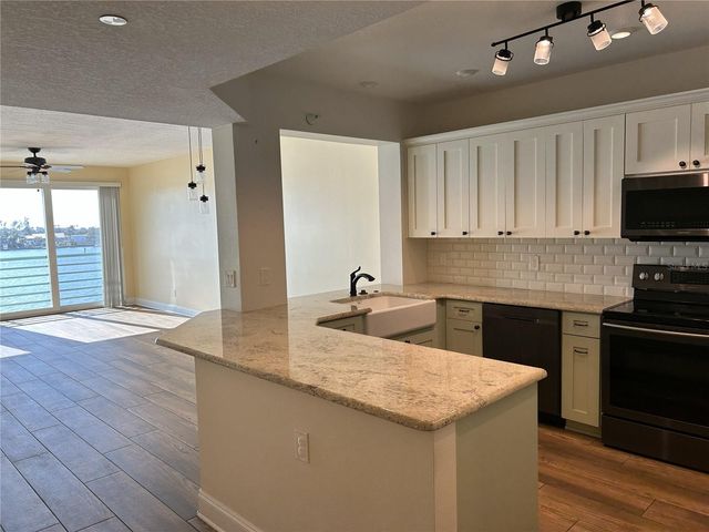 8000 SAILBOAT KEY BOULEVARD S 304, St Pete Beach, FL 33707