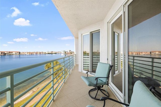 8000 SAILBOAT KEY BOULEVARD S 304, St Pete Beach, FL 33707