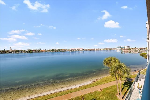 8000 SAILBOAT KEY BOULEVARD S 304, St Pete Beach, FL 33707
