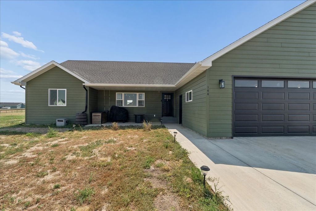 144 Leo Lane, Great Falls, MT 59404 photo 2