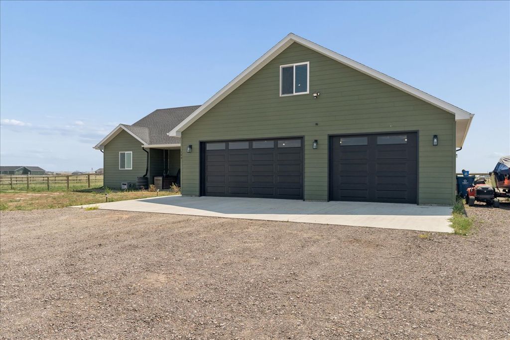 144 Leo Lane, Great Falls, MT 59404 photo 3