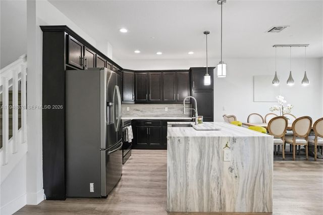 2913 Cascada Isles Way, Cooper City, FL 33024