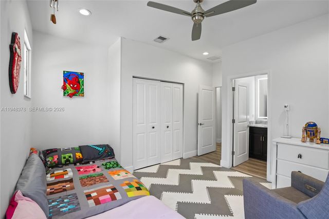 2913 Cascada Isles Way, Cooper City, FL 33024