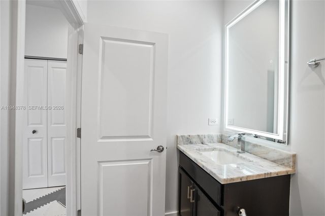 2913 Cascada Isles Way, Cooper City, FL 33024