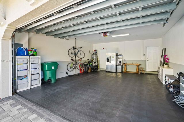 2913 Cascada Isles Way, Cooper City, FL 33024