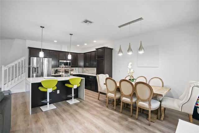 2913 Cascada Isles Way, Cooper City, FL 33024