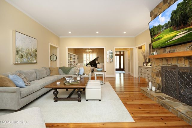 35 Quaker Ridge Road, Pinehurst, NC 28374