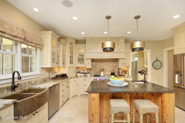 35 Quaker Ridge Road, Pinehurst, NC 28374