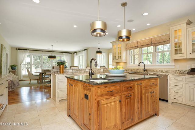 35 Quaker Ridge Road, Pinehurst, NC 28374