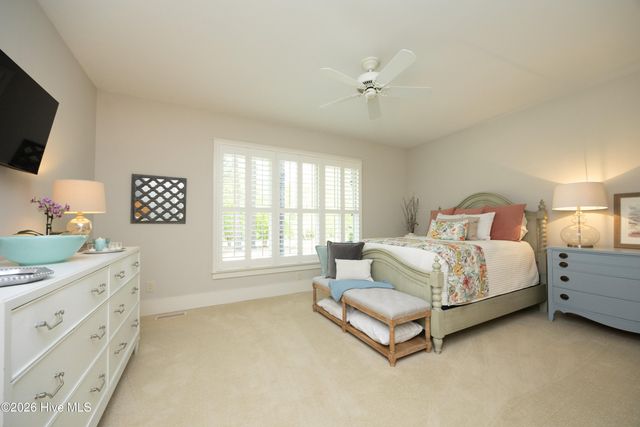 35 Quaker Ridge Road, Pinehurst, NC 28374