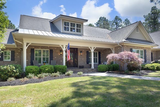 35 Quaker Ridge Road, Pinehurst, NC 28374