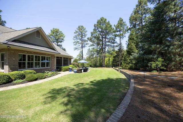 35 Quaker Ridge Road, Pinehurst, NC 28374