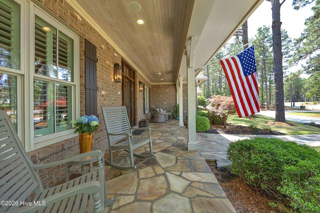 35 Quaker Ridge Road, Pinehurst, NC 28374