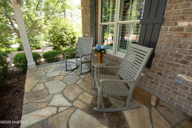 35 Quaker Ridge Road, Pinehurst, NC 28374