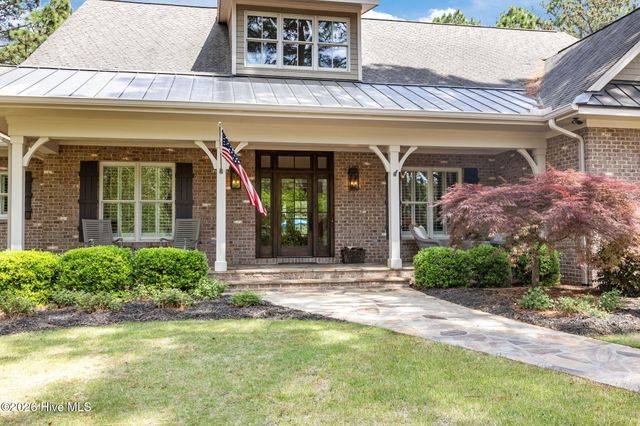 35 Quaker Ridge Road, Pinehurst, NC 28374