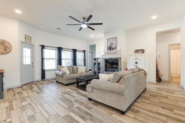 2899 Pecan Ridge Circle, Jones, OK 73049