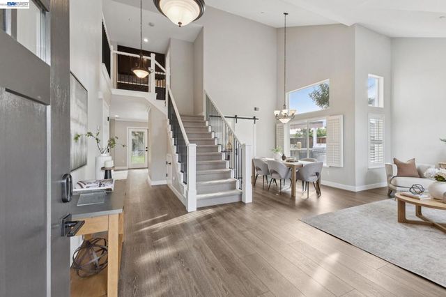257 Summertree Dr, Livermore, CA 94551