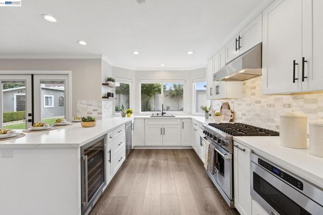 257 Summertree Dr, Livermore, CA 94551
