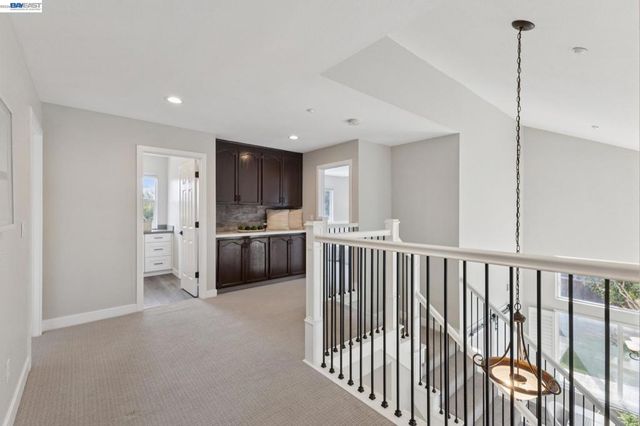 257 Summertree Dr, Livermore, CA 94551