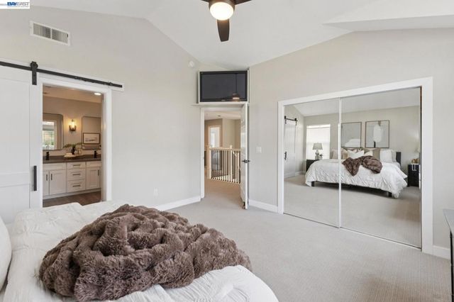 257 Summertree Dr, Livermore, CA 94551