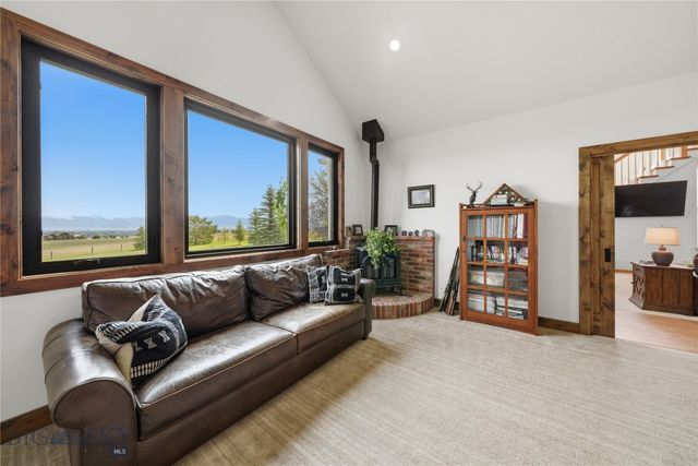 977 Trailcrest Drive, Bozeman, MT 59718