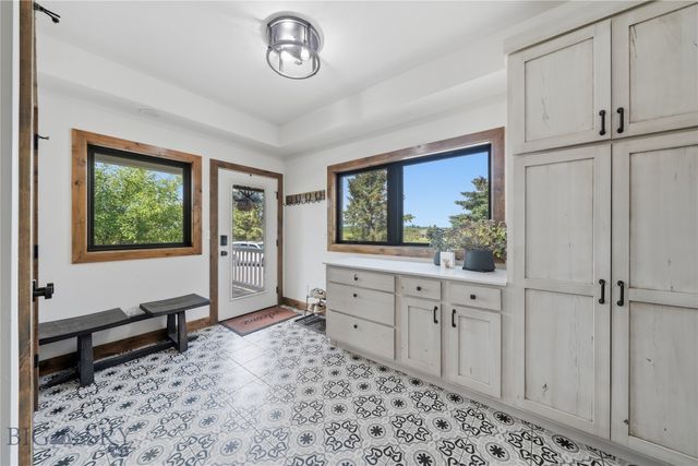 977 Trailcrest Drive, Bozeman, MT 59718