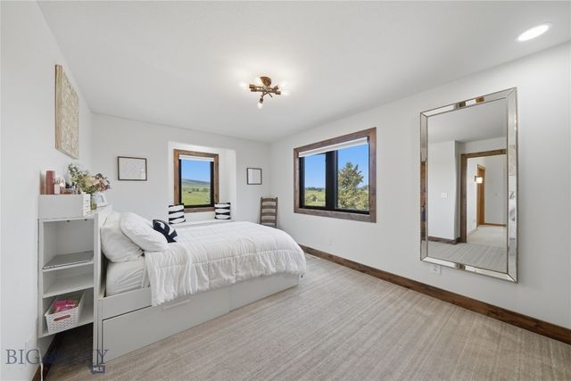 977 Trailcrest Drive, Bozeman, MT 59718
