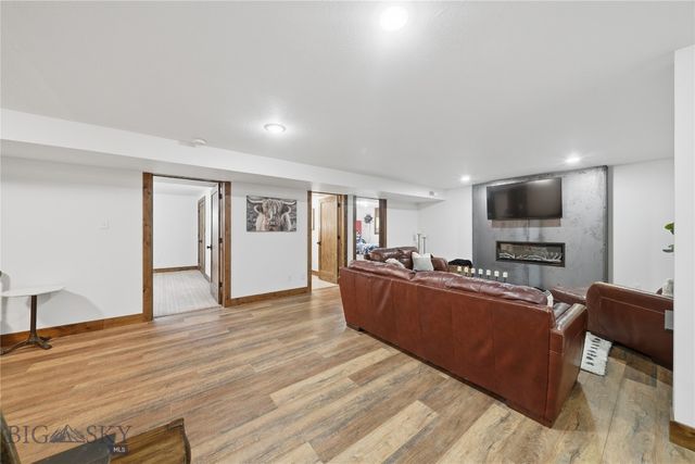 977 Trailcrest Drive, Bozeman, MT 59718