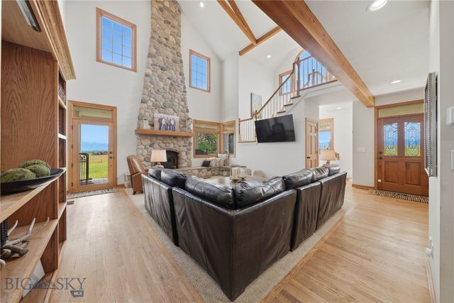 977 Trailcrest Drive, Bozeman, MT 59718