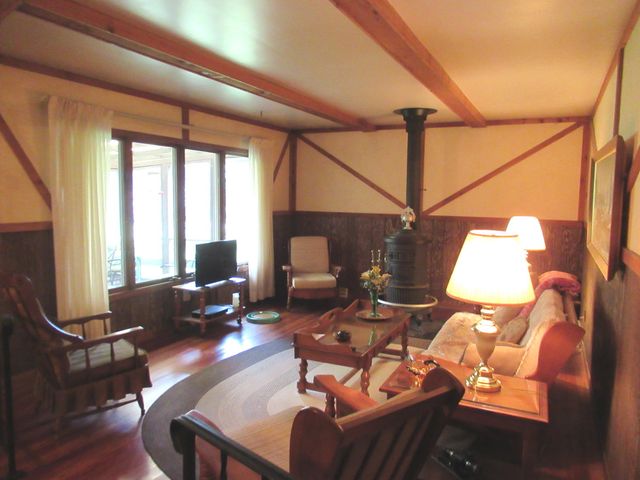 1N321 Country Life Drive, Maple Park, IL 60151