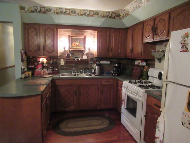 1N321 Country Life Drive, Maple Park, IL 60151