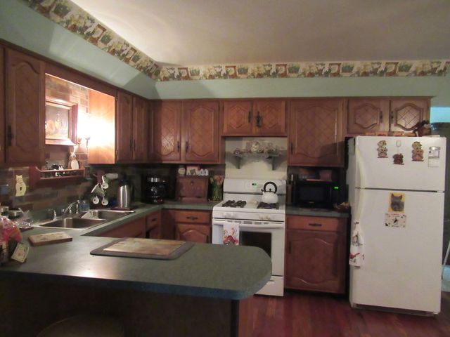 1N321 Country Life Drive, Maple Park, IL 60151