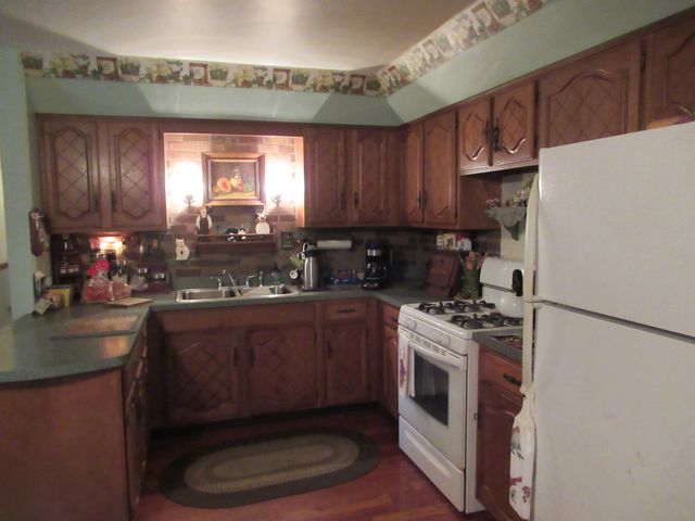 1N321 Country Life Drive, Maple Park, IL 60151
