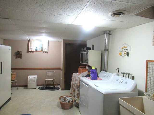 1N321 Country Life Drive, Maple Park, IL 60151