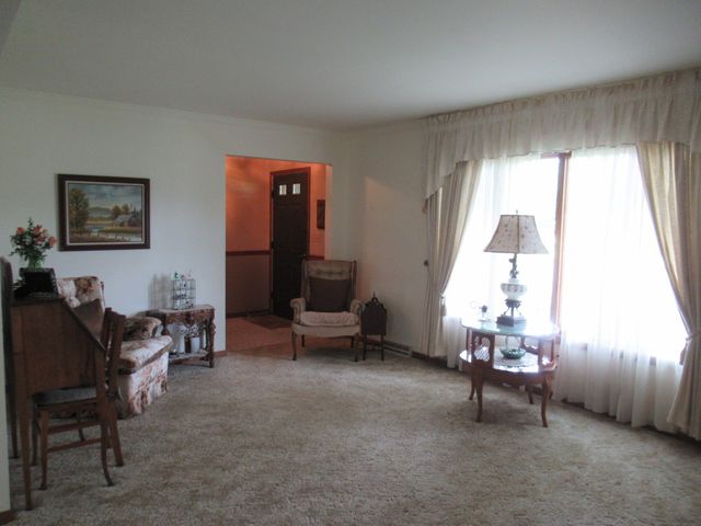 1N321 Country Life Drive, Maple Park, IL 60151