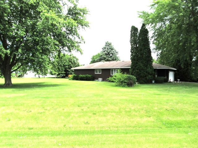 1N321 Country Life Drive, Maple Park, IL 60151