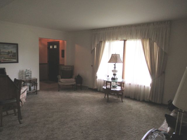 1N321 Country Life Drive, Maple Park, IL 60151
