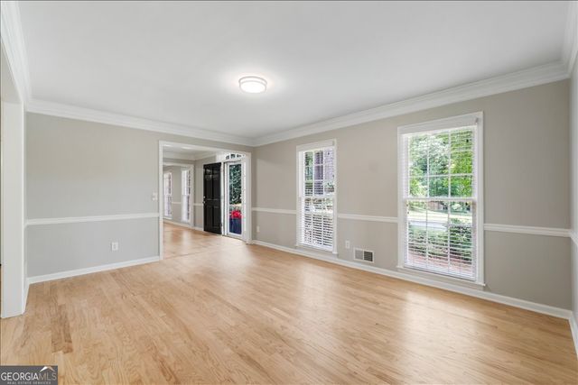 153 Lakeside Drive NW, Kennesaw, GA 30144