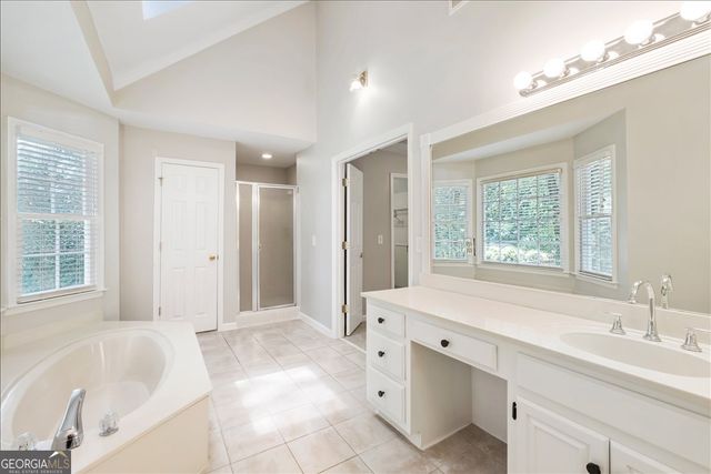 153 Lakeside Drive NW, Kennesaw, GA 30144