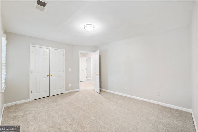 153 Lakeside Drive NW, Kennesaw, GA 30144