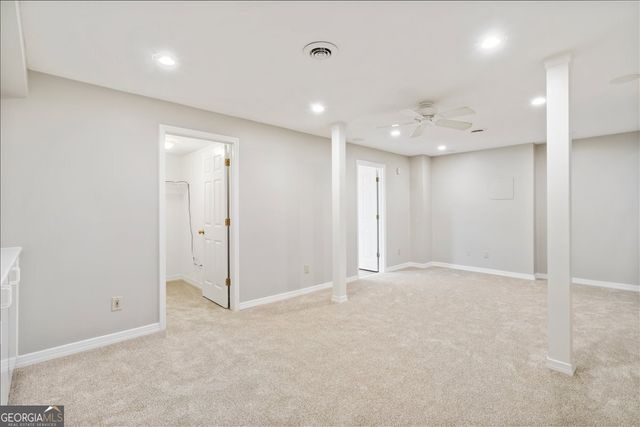 153 Lakeside Drive NW, Kennesaw, GA 30144