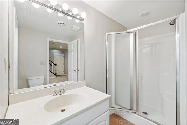 153 Lakeside Drive NW, Kennesaw, GA 30144