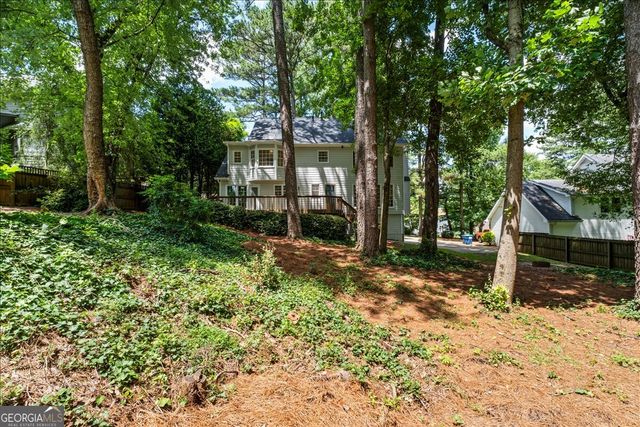 153 Lakeside Drive NW, Kennesaw, GA 30144