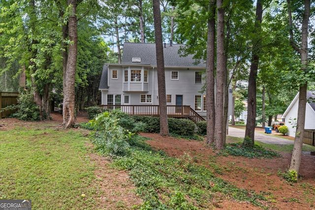 153 Lakeside Drive NW, Kennesaw, GA 30144