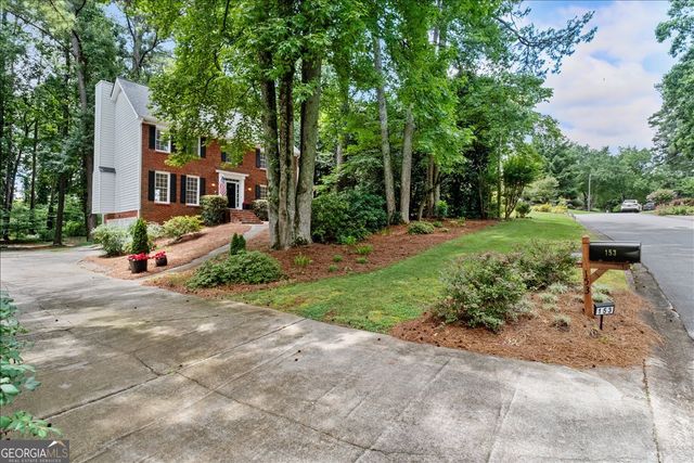 153 Lakeside Drive NW, Kennesaw, GA 30144