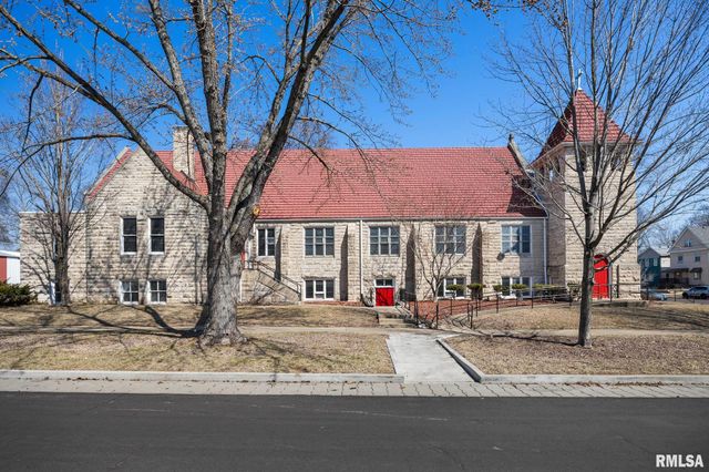 1601 NE MADISON Avenue, Peoria, IL 61603